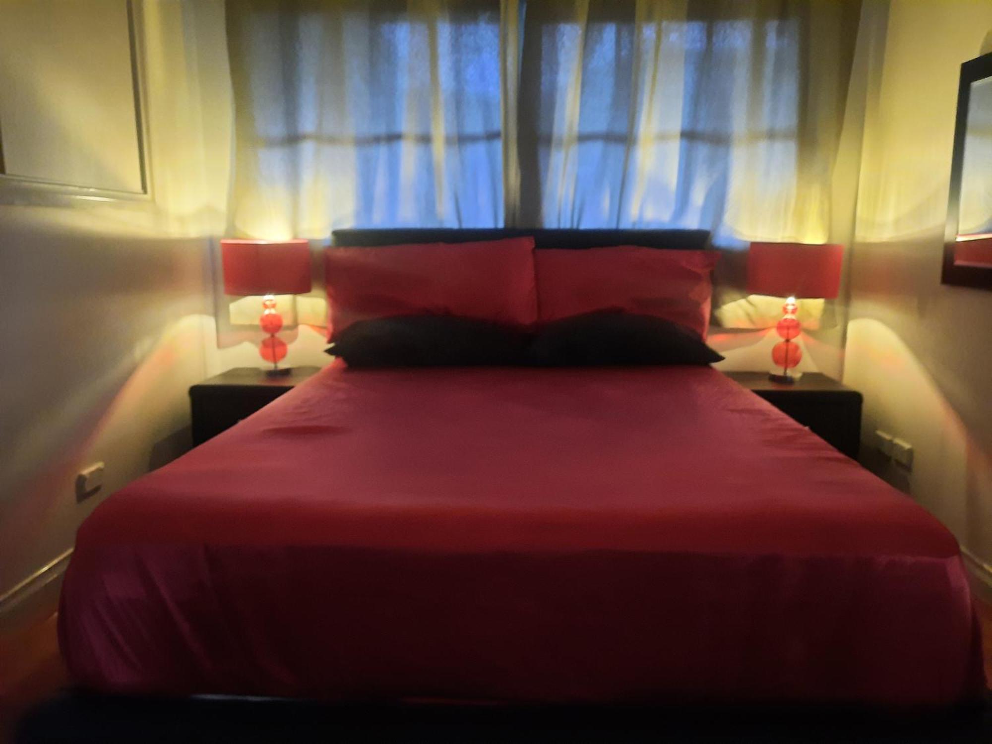 Cock Or Two Kink House Hotel Cockatoo Ngoại thất bức ảnh